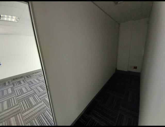 231M² OFFICE TO LET IN BRYANSTON